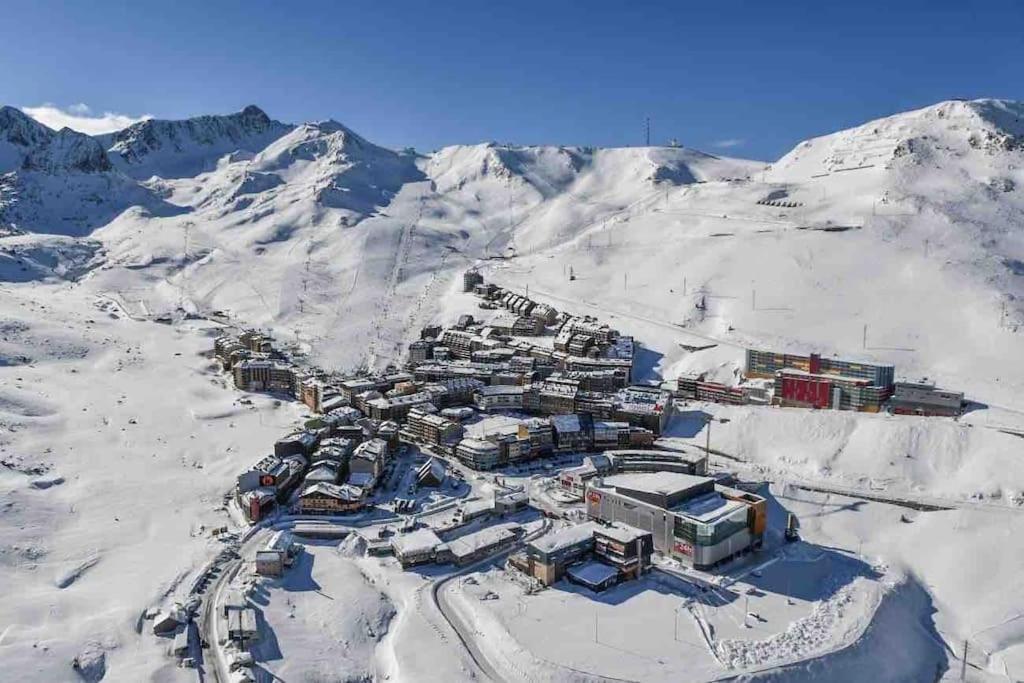 Estudio Pas De La Casa Pie De Pista-Vistas-Wiffi-Netfli Hut 7353 Экстерьер фото